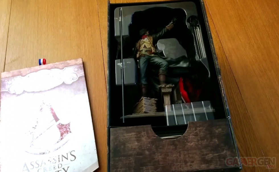Assassin's Creed Unity déballage collector (46)