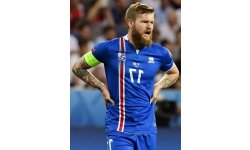 islande iceland midfielder foot 800x1085p