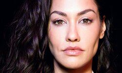 Janina Gavankar head