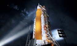 la nouvelle fusee lunaire sls de la nasa