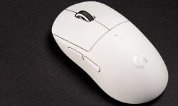 Logitech Pro X Superlight 2c 01