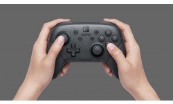 Manette Pro Controller Switch ban vignette image 1