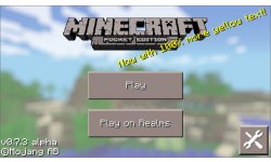 Minecraft Pocket Edition 0 7 3 Android yellow text