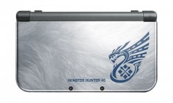 New Nintendo 3DS XL Monster Hunter 4 Ultimate 05.09.2014 (1)
