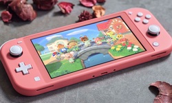 Nintendo Switch Lite Corail hardware lifestyle pic