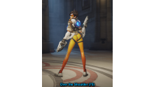 overwatch_tracer-victory-pose-2-over-the-shoulder