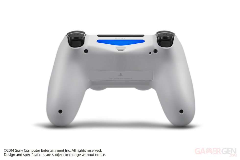 Playstation PS4 blanche 10.05.2014  (2)