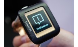 samsung galaxy gear socle recharge 02