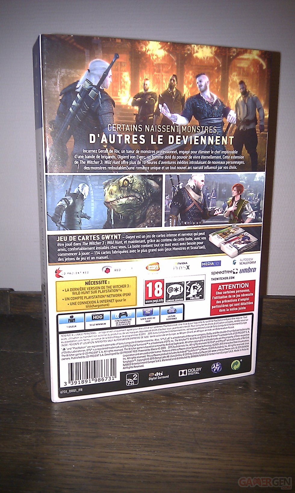 The-Witcher-3-Hearts-of-stone-limited-edition-unboxing-déballage-photos-02