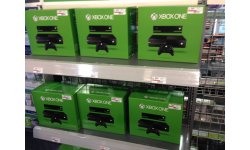 xbox one boite accessoires console futureshop display photo 05
