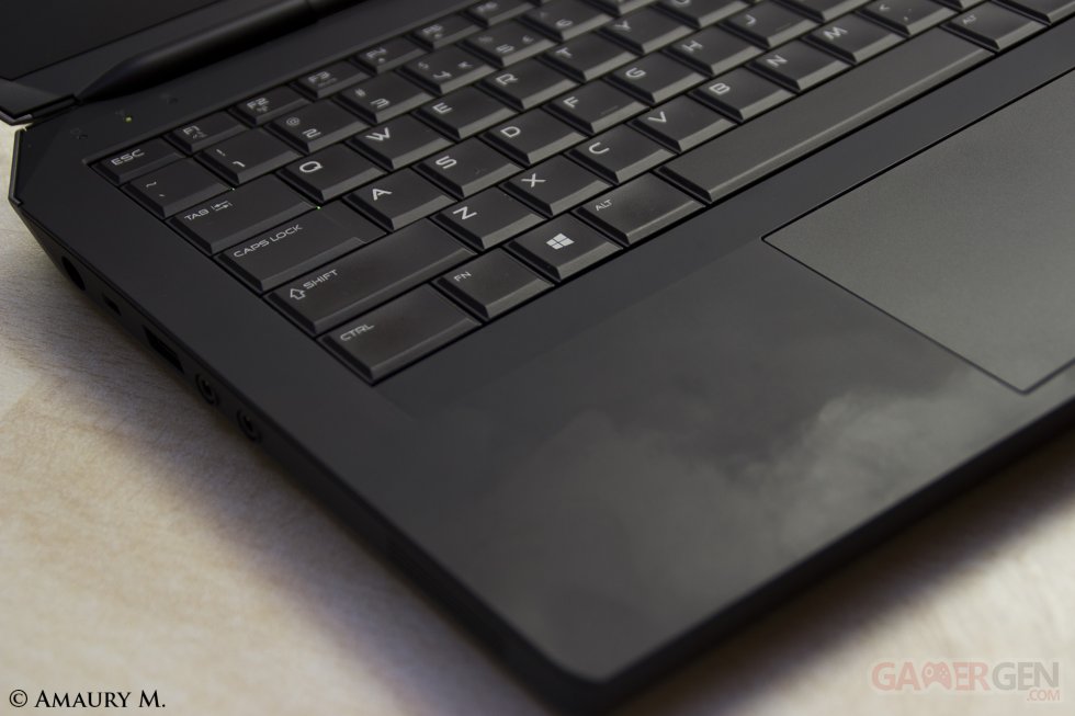 Alienware 13 PC Ordinateur Portable Gamer Gaming Image Photo Clint008 GamerGen_com 003