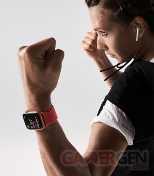 Apple Watch Series4 boxer lifestyle 09122018