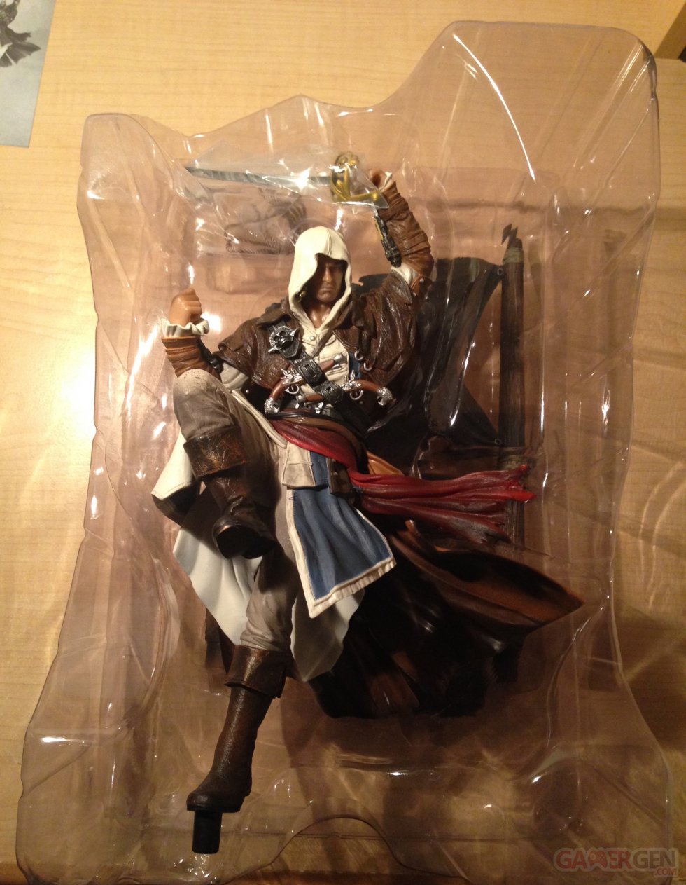 assassin-creed-iv-aciv-black-flag-limited-edition-collector-ps4-unboxing-deballage-playstation-4-2013-11-12-03