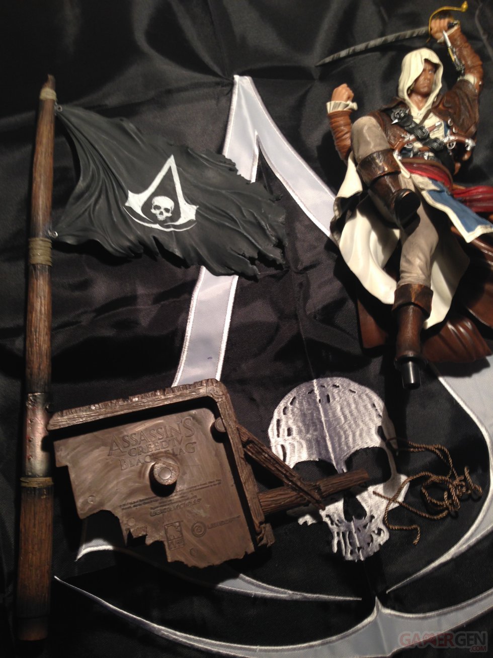 assassin-creed-iv-aciv-black-flag-limited-edition-collector-ps4-unboxing-deballage-playstation-4-2013-11-12-16