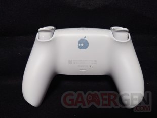 Astro Bot Unboxing Deballage image photo Manette PS5 DualSense Edition Limitee (17)