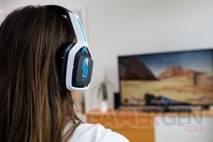 Astro Gaming A20 Gen 2 Aquarius Blue Lifestyle 1 (7)