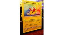 Carte TCG SM108 Pikachu de Sacha - Pokémon le film Je te choisis