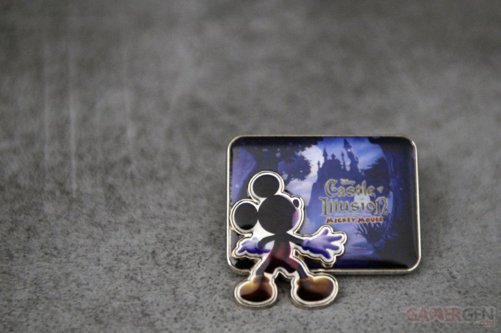 Castle of Illusion Starring Mickey Mouse concours Pin\'s .JPG (1)