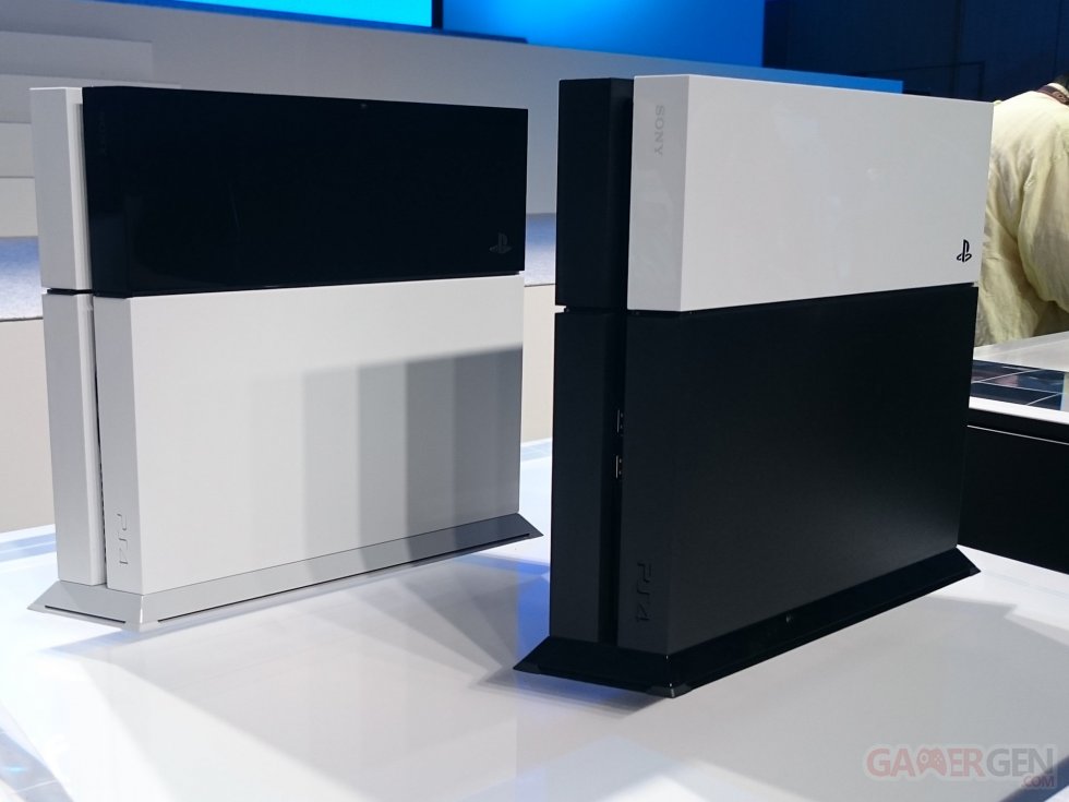 Coque Couleur PS4 TGS 2015 (22)