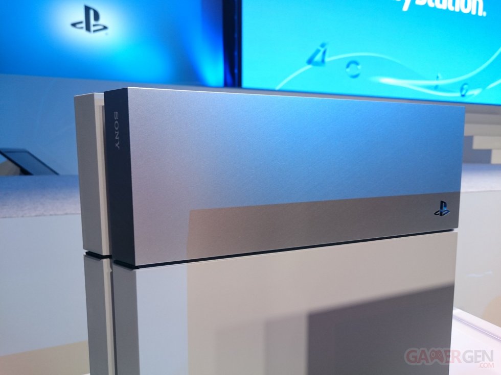 Coque Couleur PS4 TGS 2015 (5)