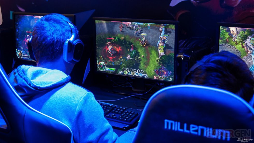 DHFR15 Millenium League of Legends Logitech