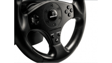 driveclub-volant-officiel-ps4-thrustmaster-t80-photo-02