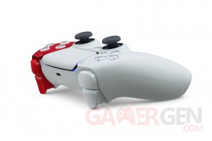 DualSense God of War 20e anniversaire 05 25 09 2025