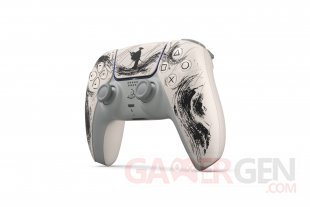 DualSense manette PS5 Ghost of Yotei 02 11 07 2025.