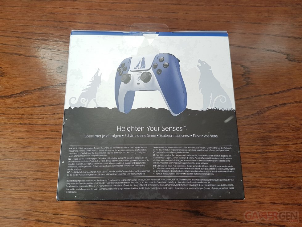 DualSense-PS5-manette-édition-Gof-of-War-Ragnarök-unboxing-02-13-11-2022