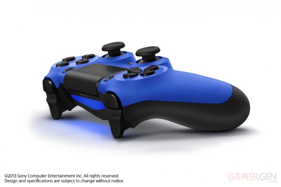 DualShock-4_20-08-2013_manette-bleue-5