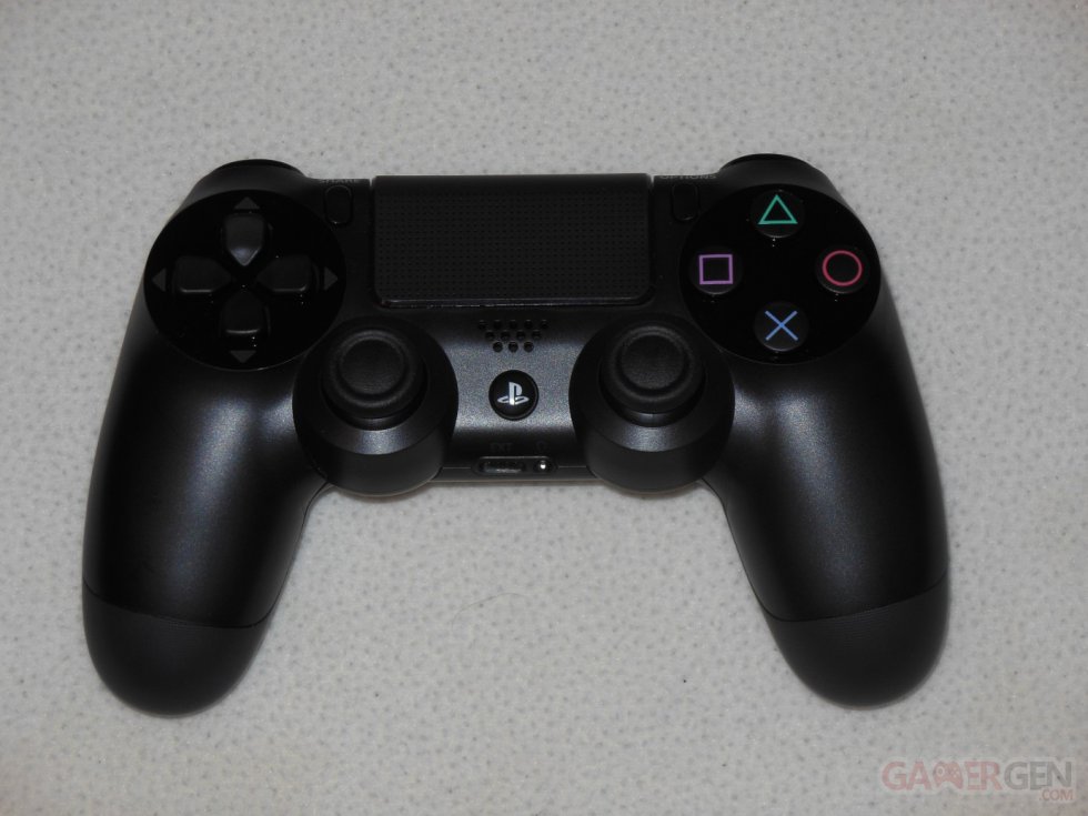 dualshock-4-ds4-playstation-ps4-manette-pad-unboxing-deballage-photo-2013-10-25-07