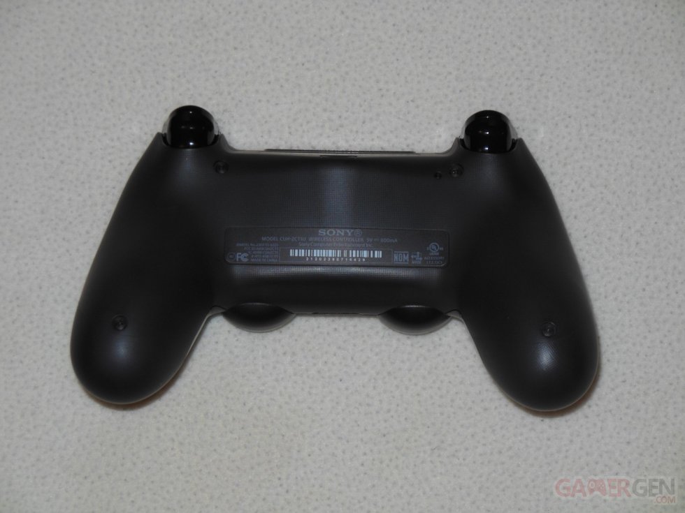 dualshock-4-ds4-playstation-ps4-manette-pad-unboxing-deballage-photo-2013-10-25-08