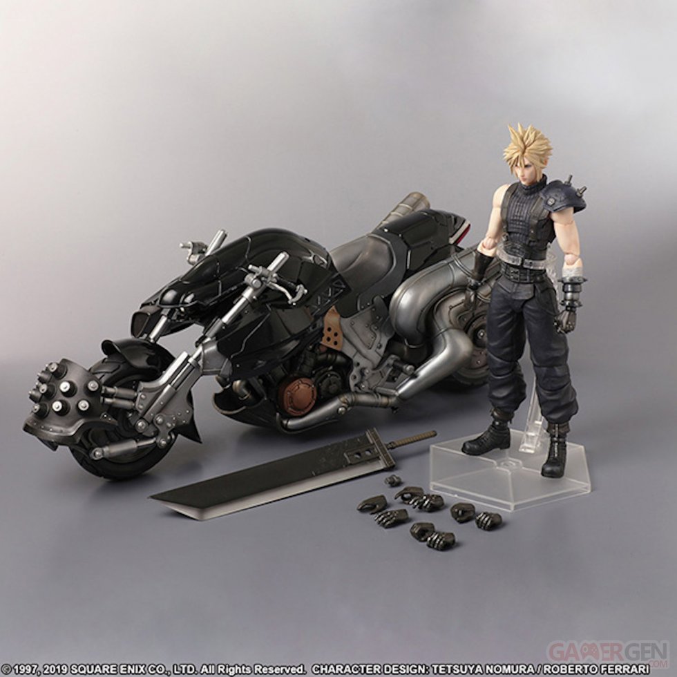 Final Fantasy VII Remake Edition Collector figurine Cloud Play Arts images (2)