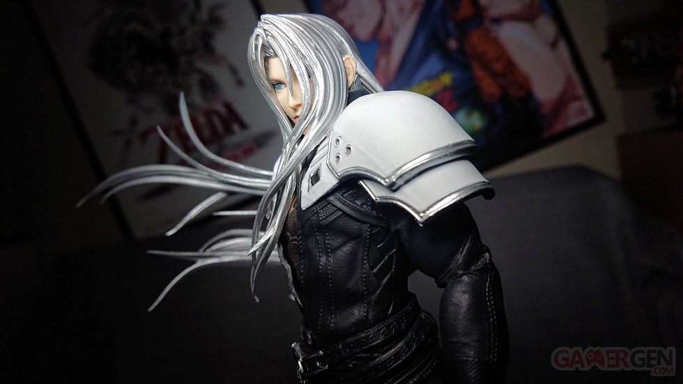 Final Fantasy VII Remake figurine Sephiroth unboxing deballage (12)