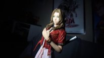 Final Fantasy VII Remake figurine unboxing deballage Aerith (35)