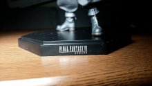 Final Fantasy VII Remake figurine unboxing deballage Cloud (30)