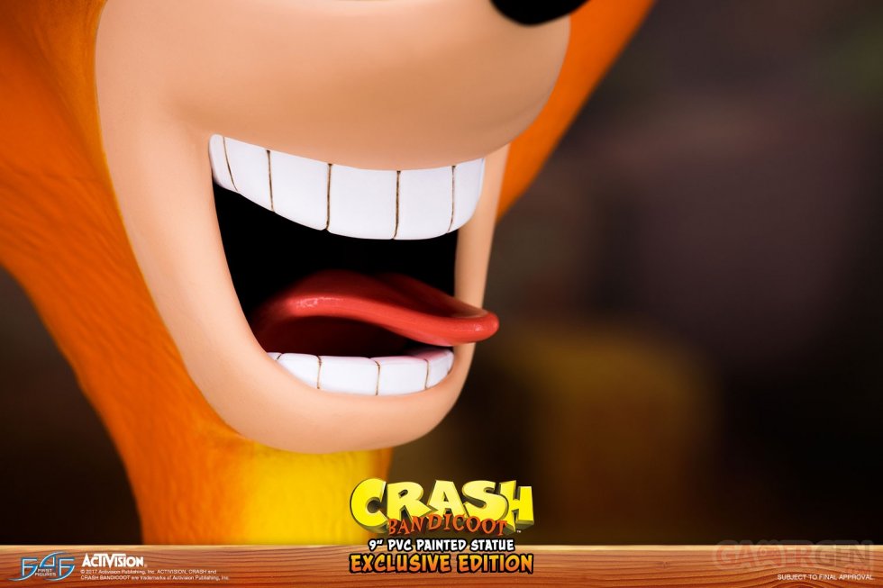 First 4 Figures Crash Bandicoot figurines images (1)