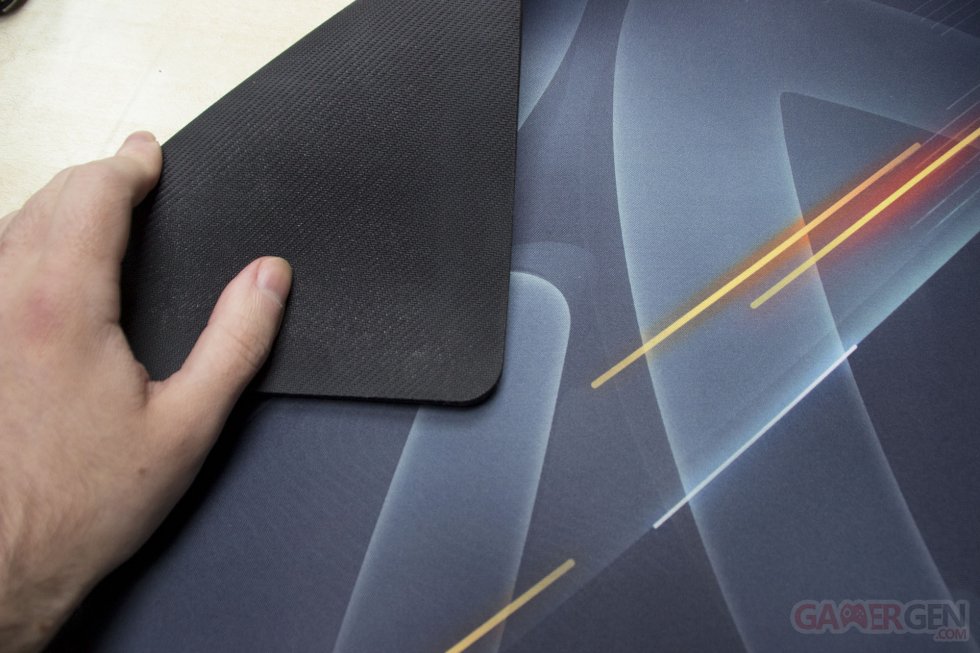 Fnatic tapis de souris Focus XXL Neon Edition (3)