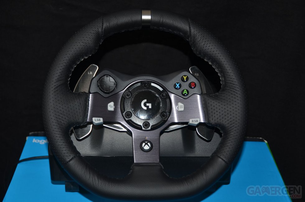 G920 Logitech Driving Force Volant Xbox One0011