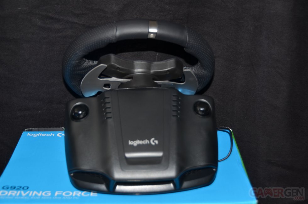 G920 Logitech Driving Force Volant Xbox One0012