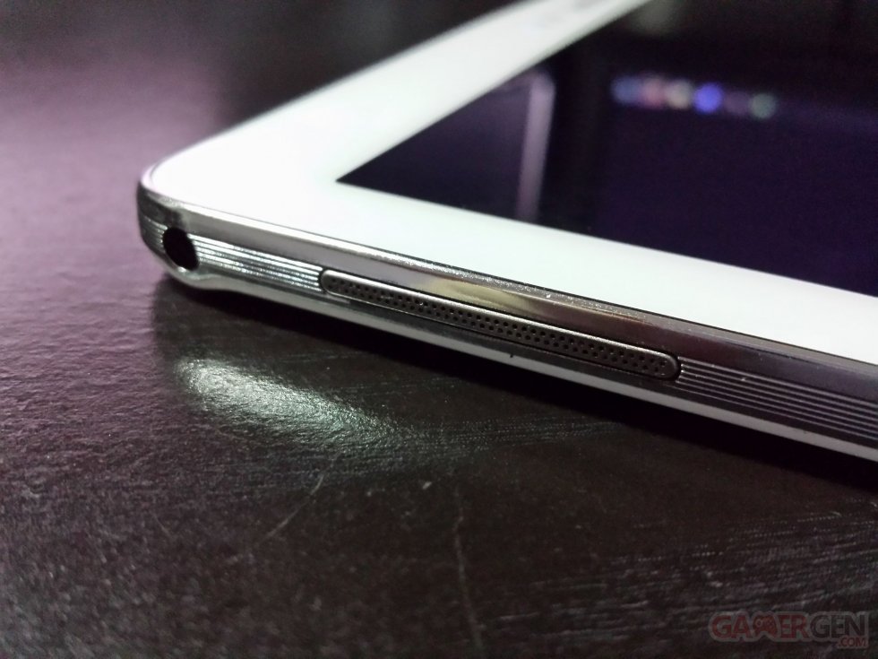 GALAXY_Note10.1_11