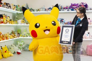 Guinness World Records Pokemon Cartes Boosters Live Twitch02