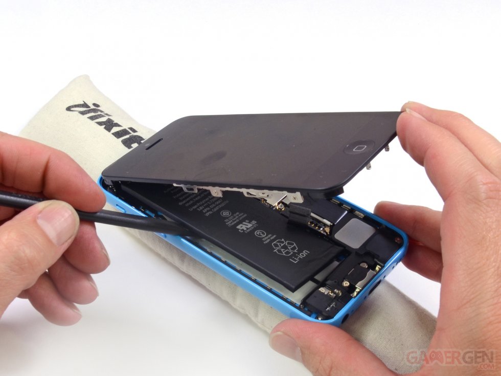 iFixit-demontage-iphone-5c- (10)
