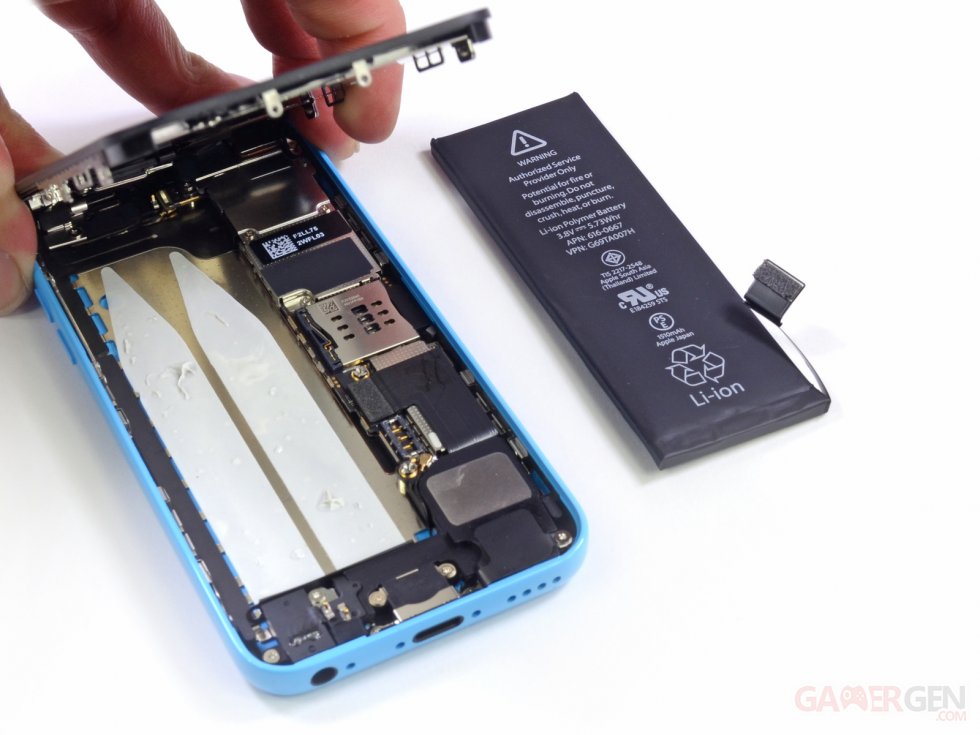 iFixit-demontage-iphone-5c- (11)