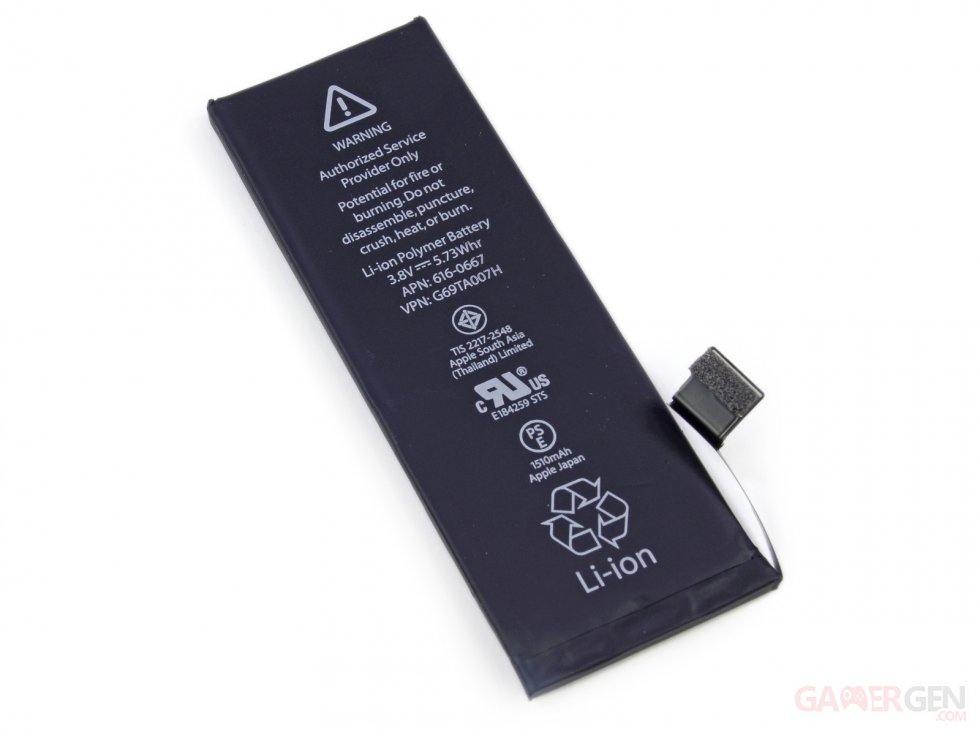iFixit-demontage-iphone-5c- (13)