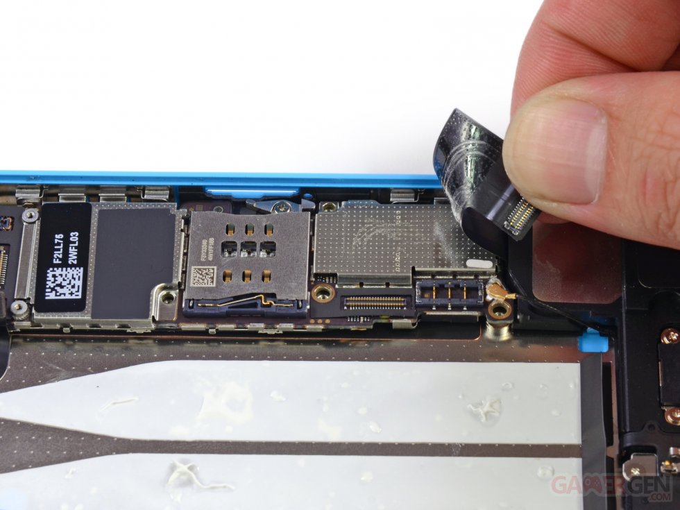 iFixit-demontage-iphone-5c- (16)