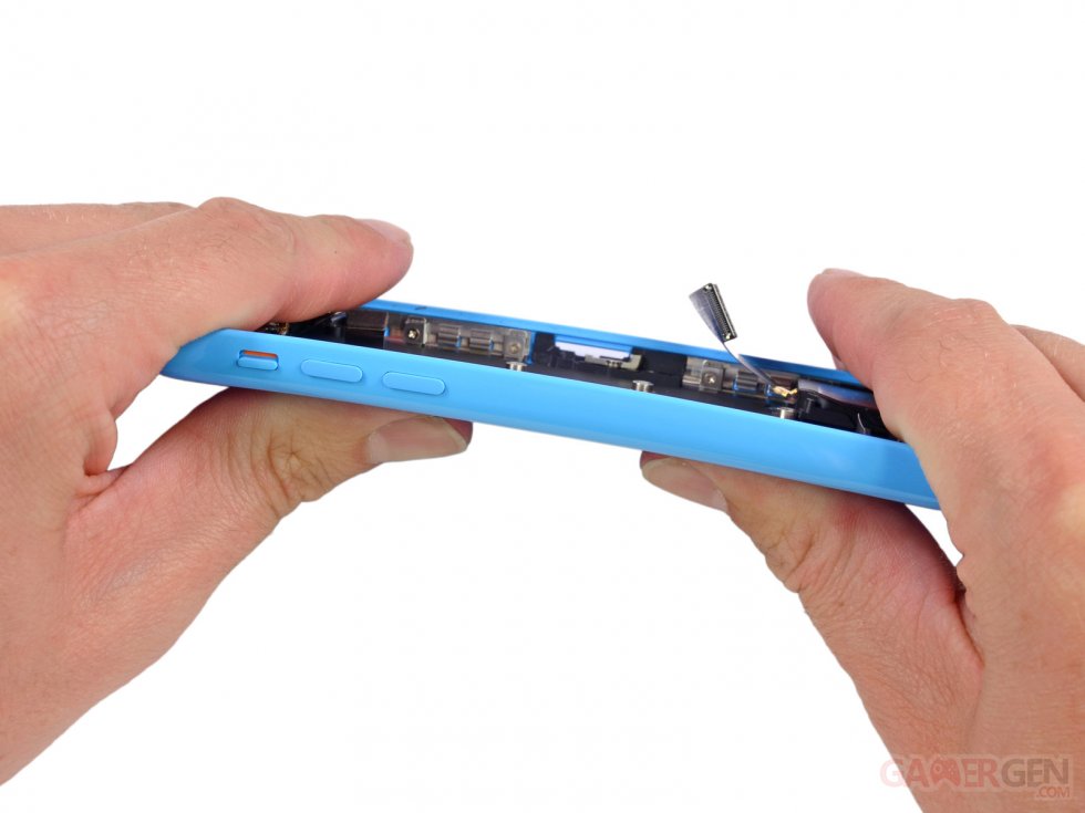 iFixit-demontage-iphone-5c- (24)
