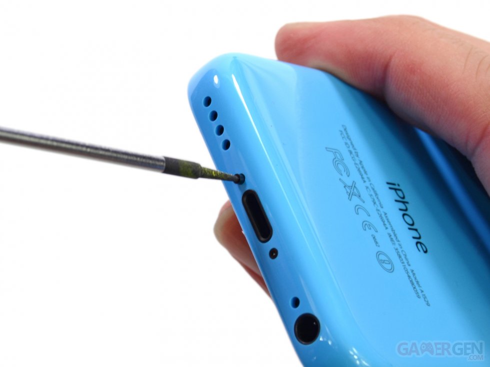 iFixit-demontage-iphone-5c- (6)