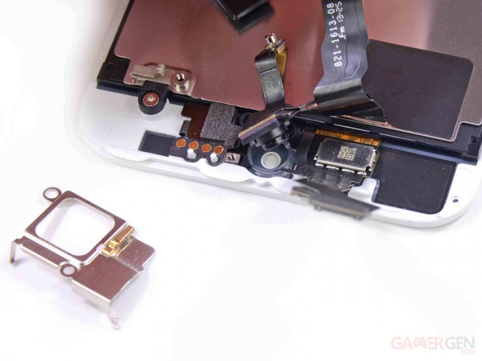 ifixit-demontage-iPhone-5s- (30)