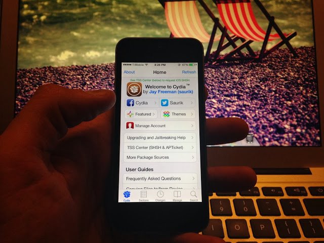 iphone-5s-Cydia-iOS-7.0.3